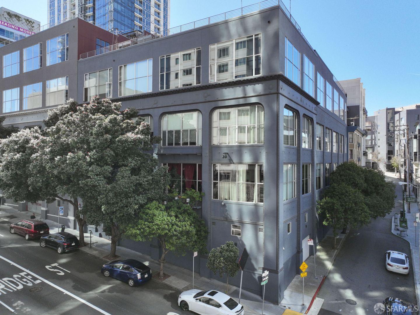 346 1st Street # 305