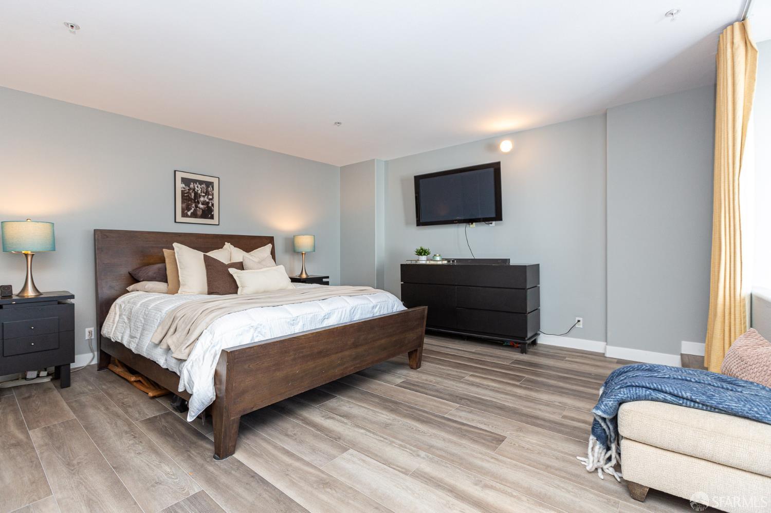 346 1st Street # 305