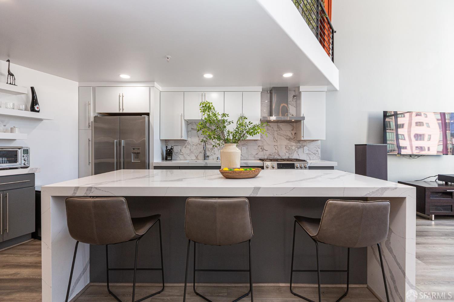 346 1st Street # 305