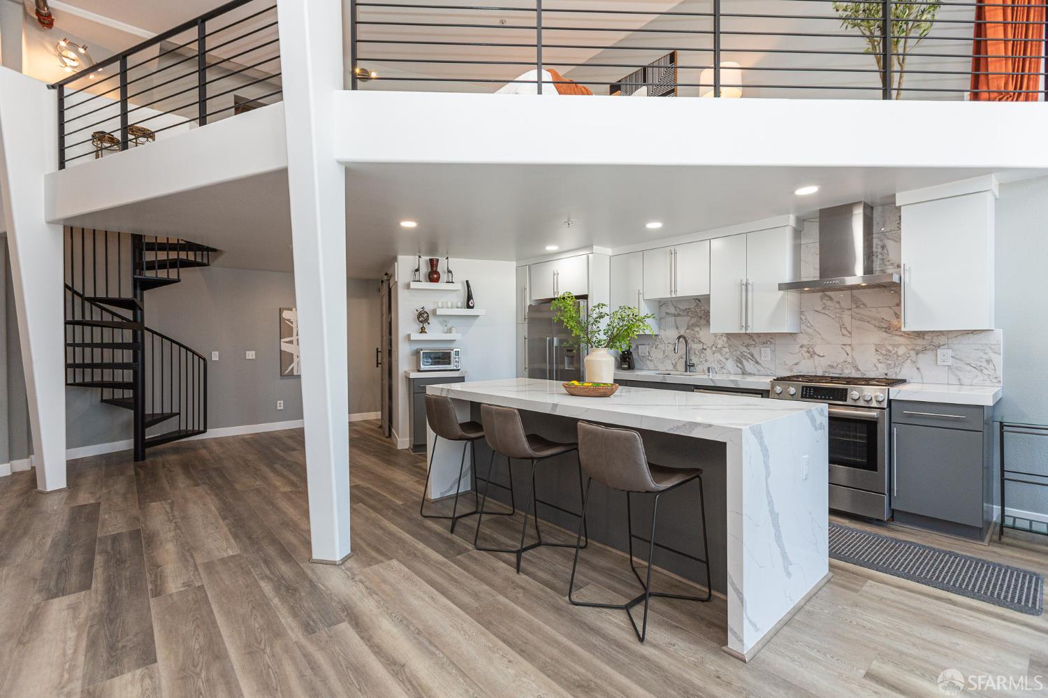 346 1st Street # 305