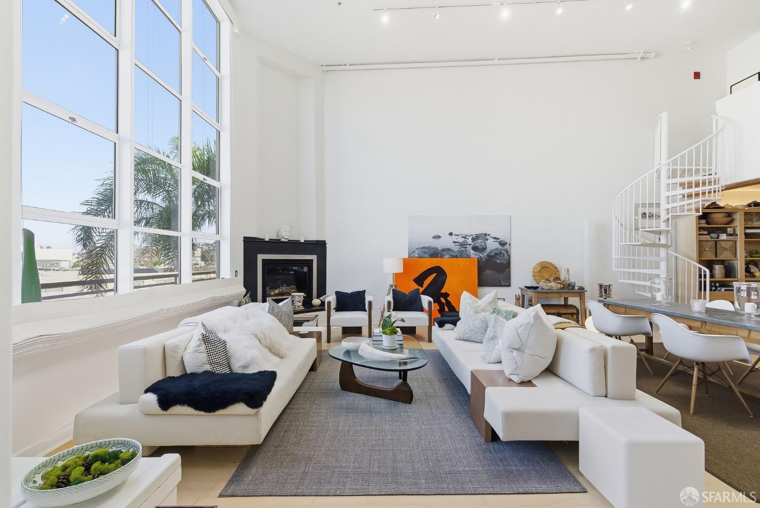 370 De Haro Street # B16