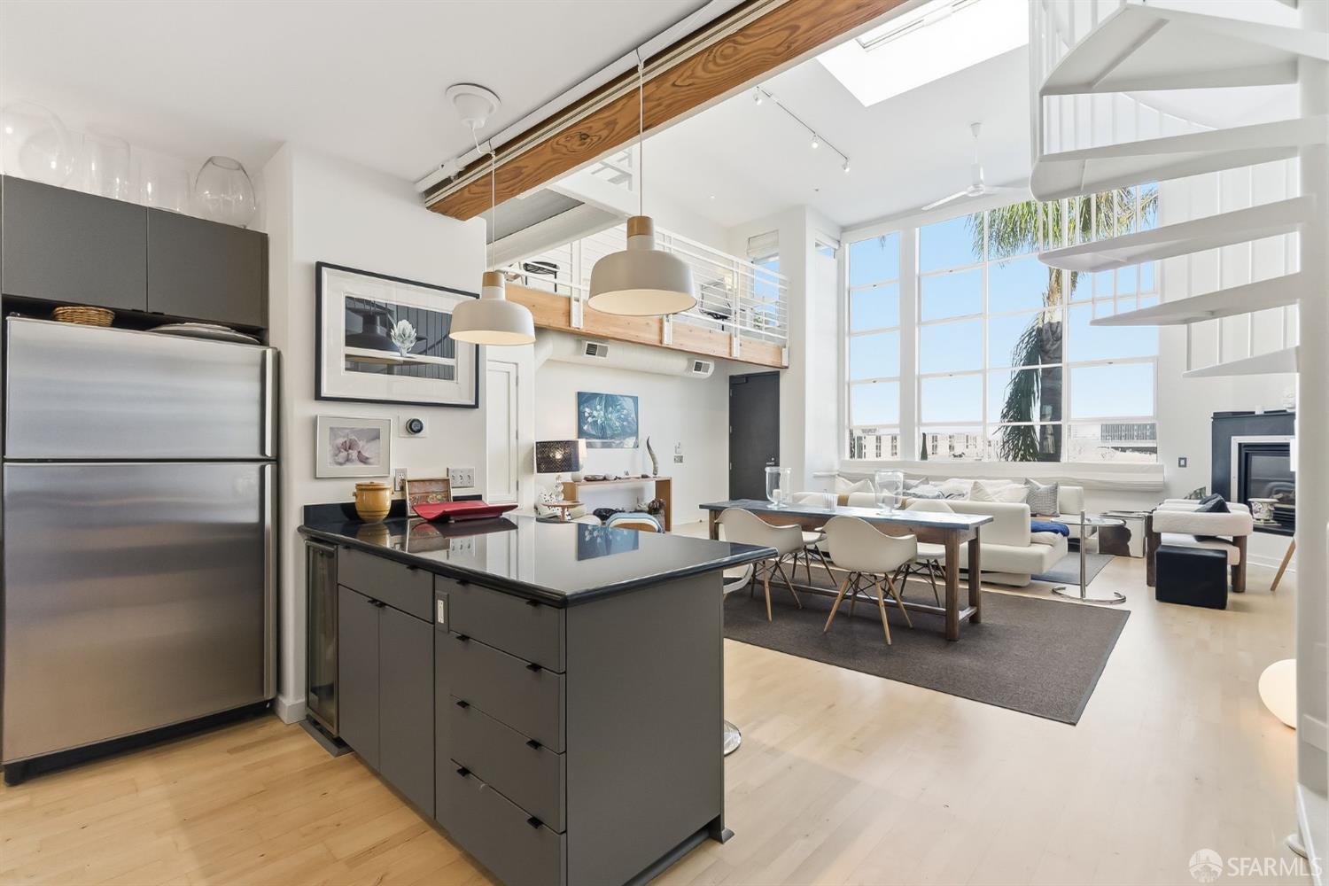 370 De Haro Street # B16