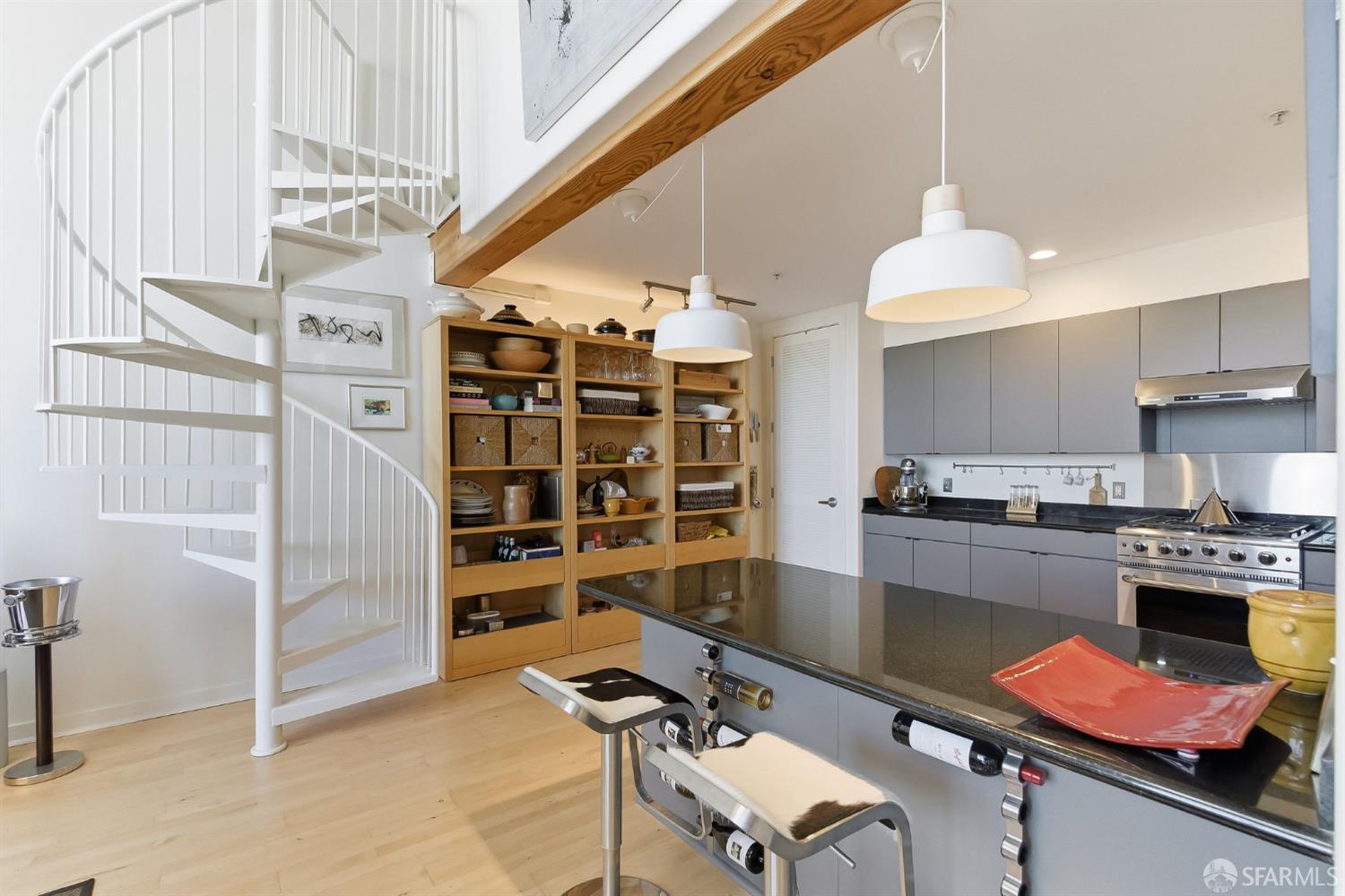 370 De Haro Street # B16