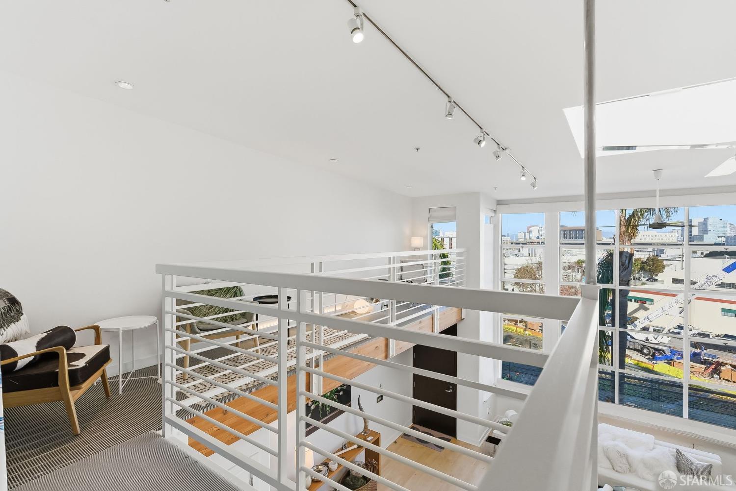 370 De Haro Street # B16