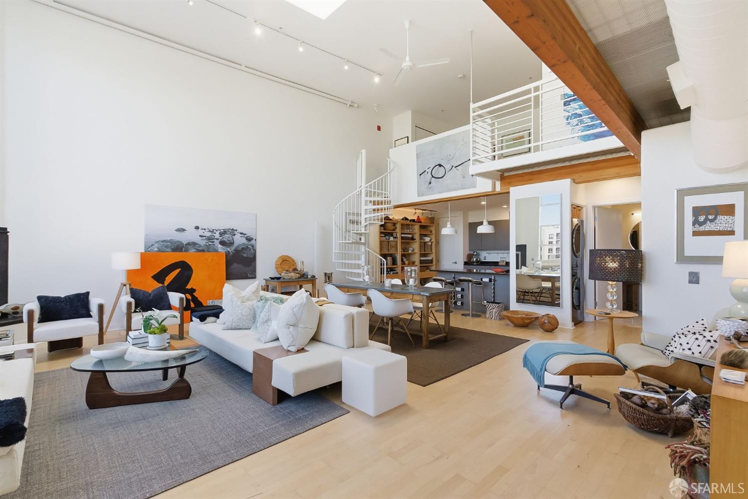 370 De Haro Street # B16