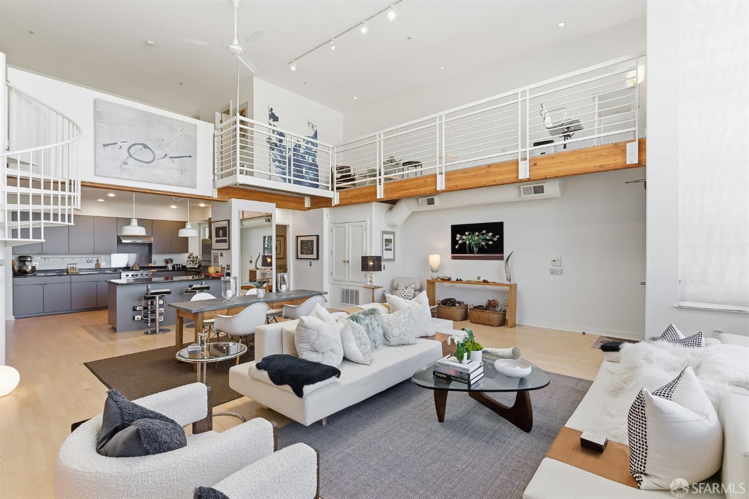 370 De Haro Street # B16