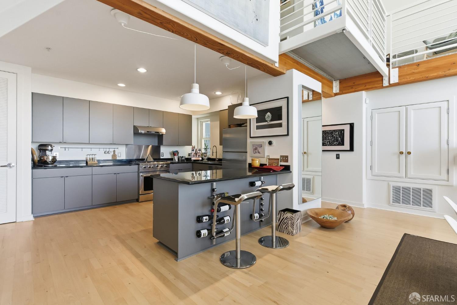 370 De Haro Street # B16