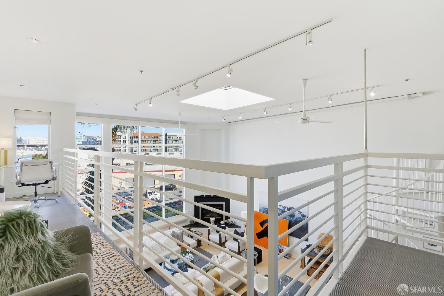 370 De Haro Street # B16