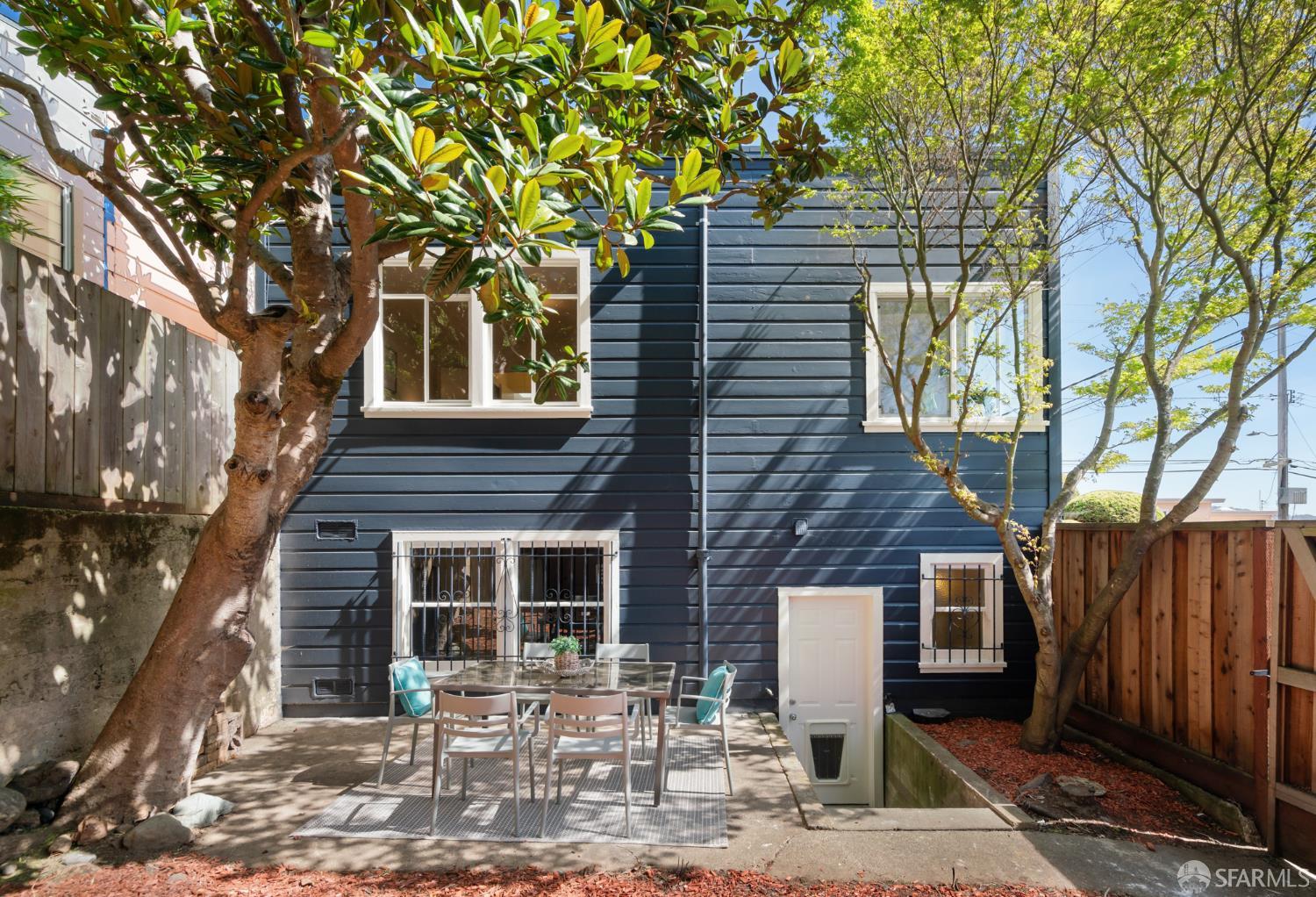 400 Hearst Avenue