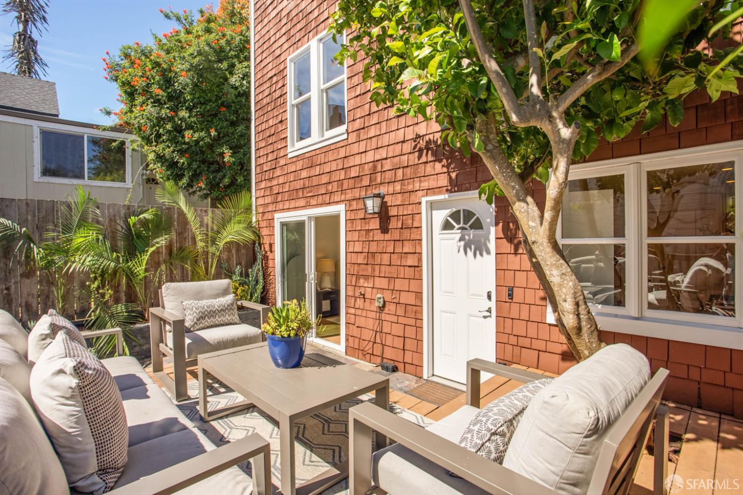 278 Monterey Boulevard