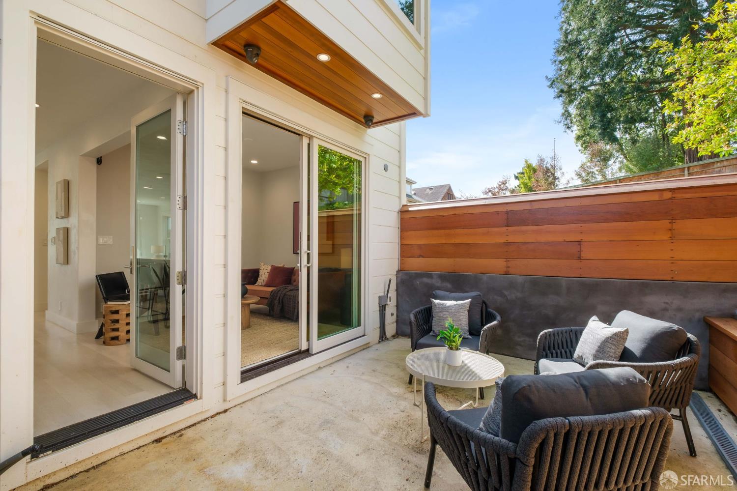 95 Nordhoff Street