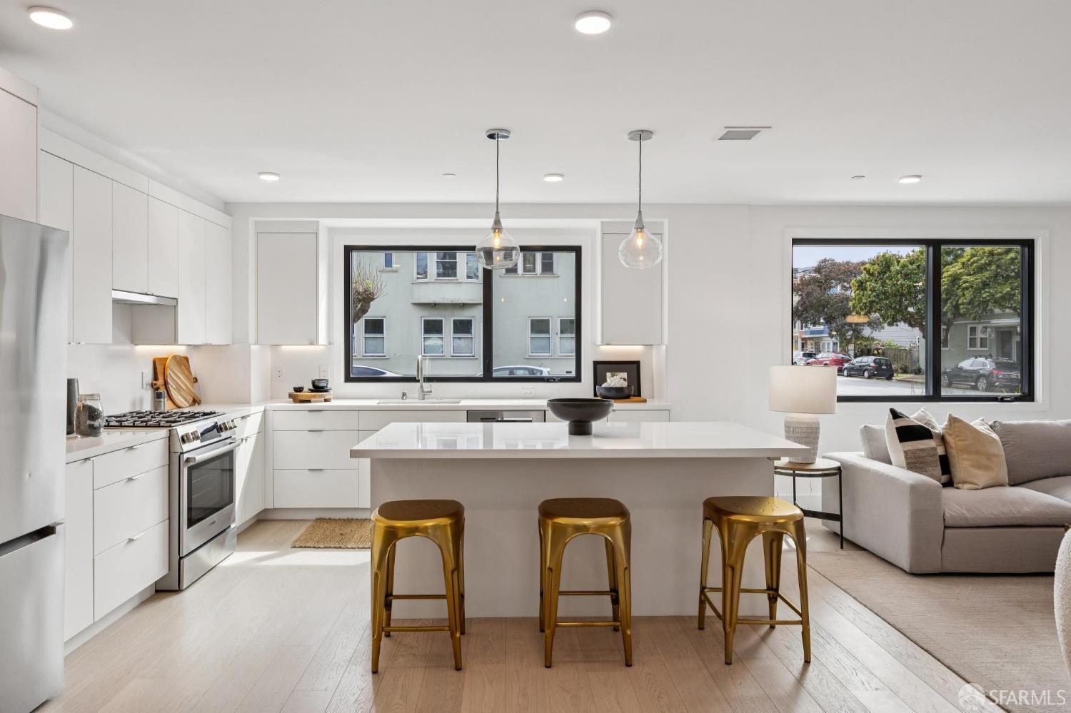 4135 California Street # 1