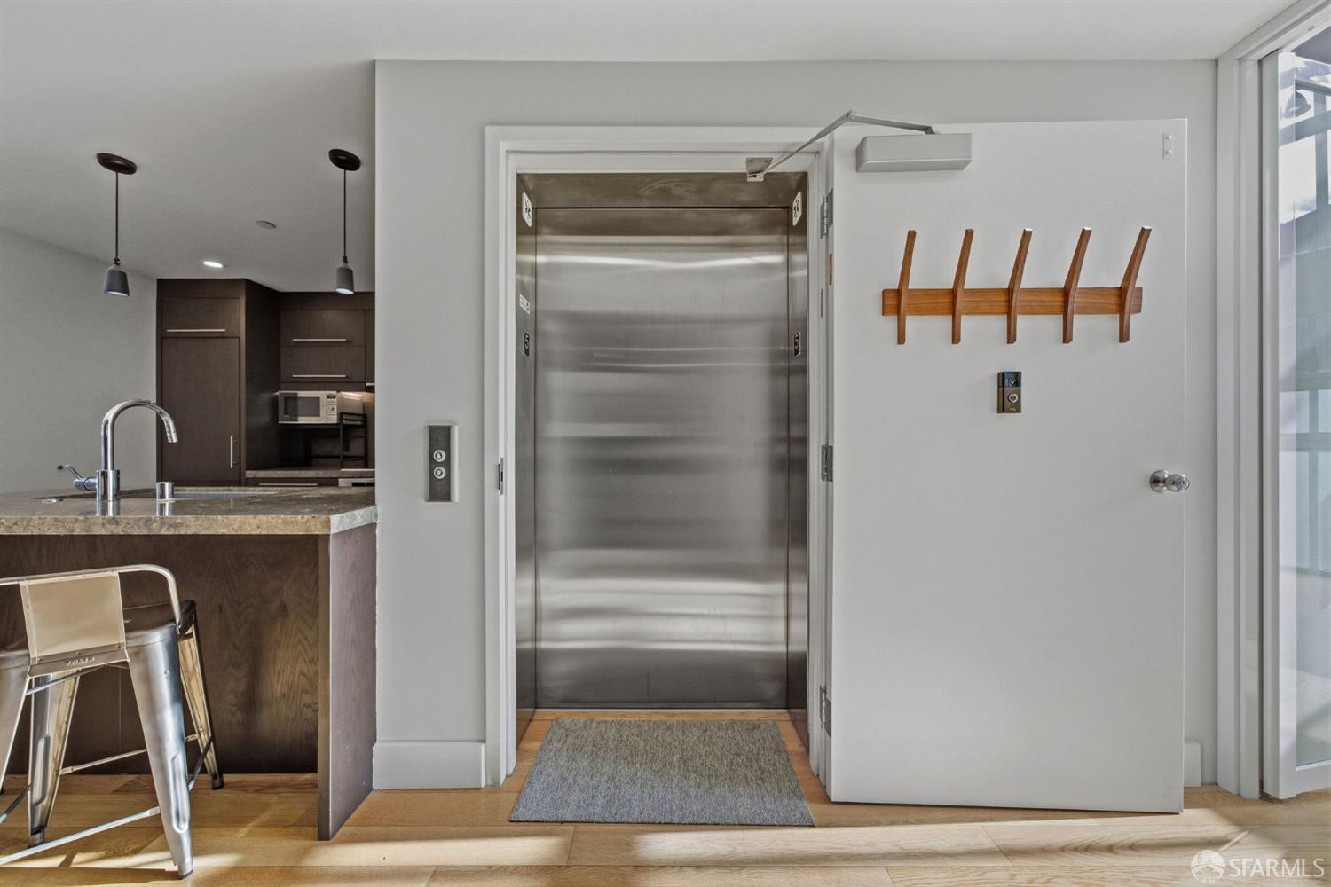 19 Tehama Street # 4