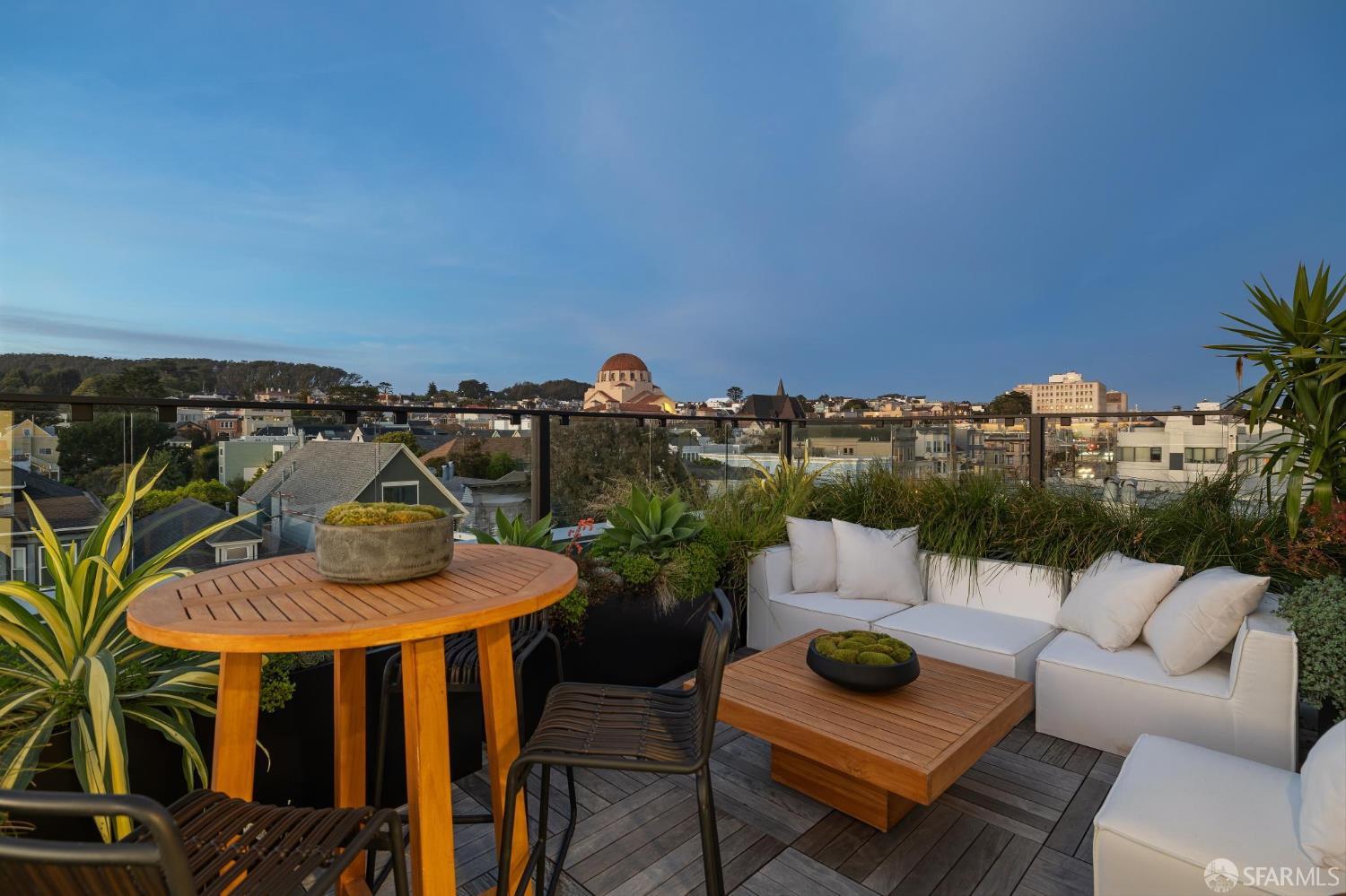 4135 California Street # 7