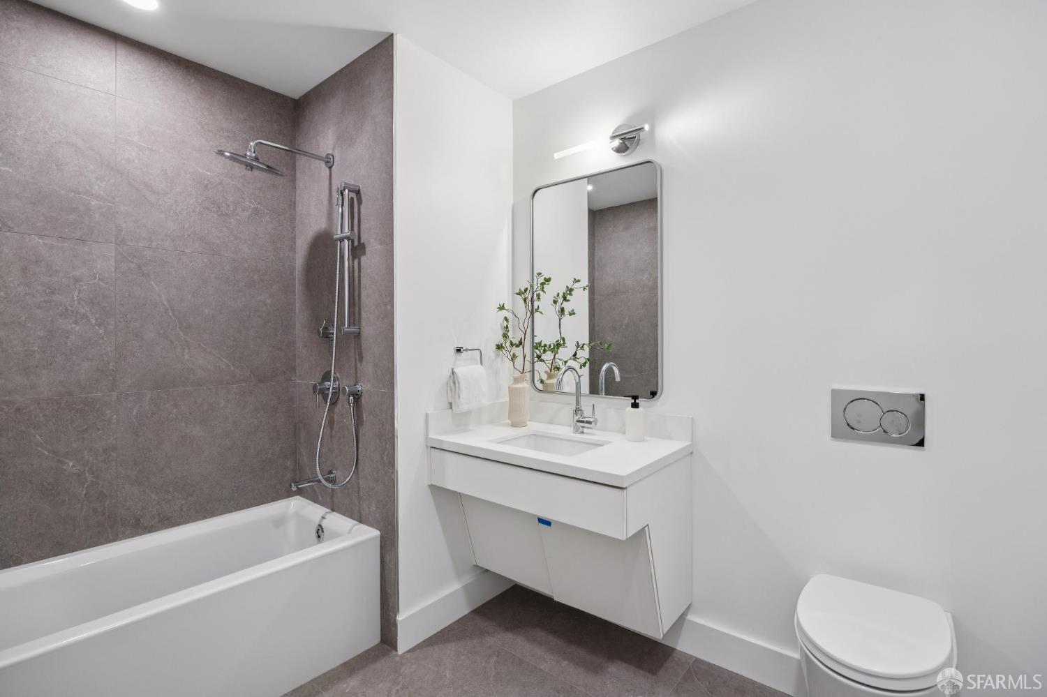 4135 California Street # 7