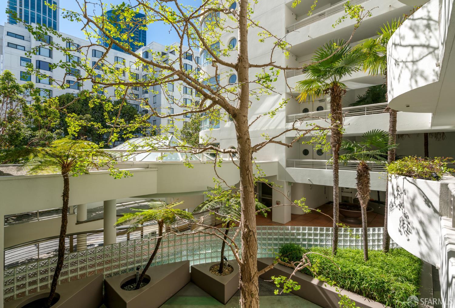 403 Main Street # 208N