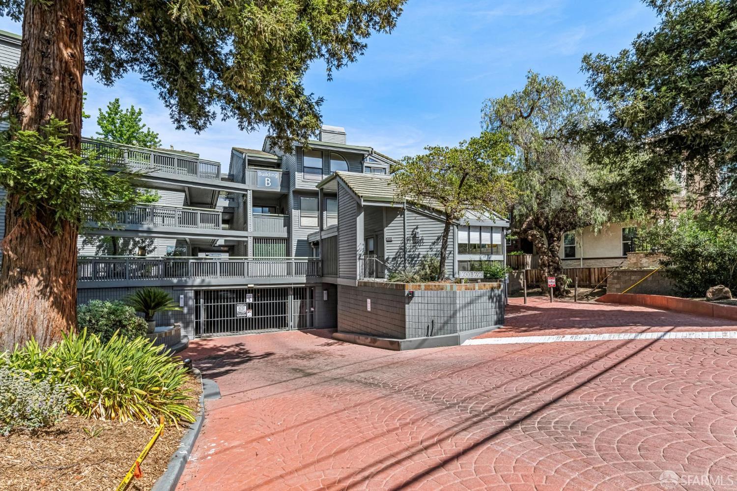 1652 San Miguel Drive