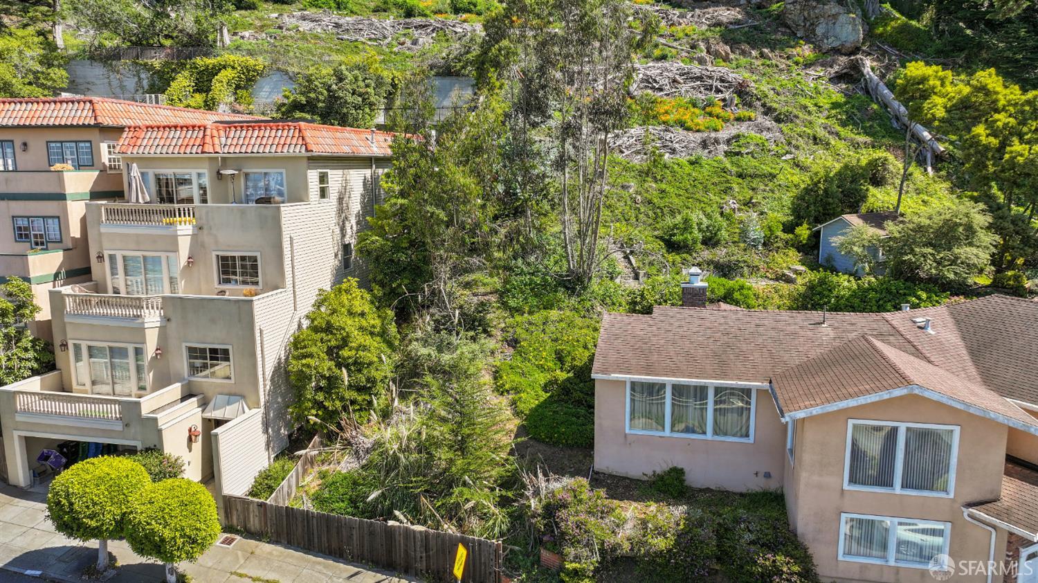 112 Kensington Way