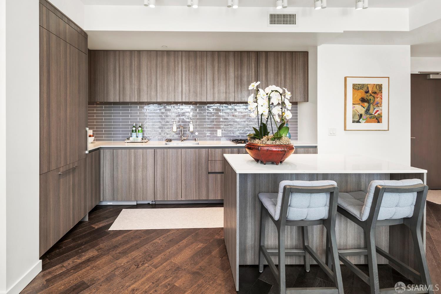 1000 3rd Street # 1206