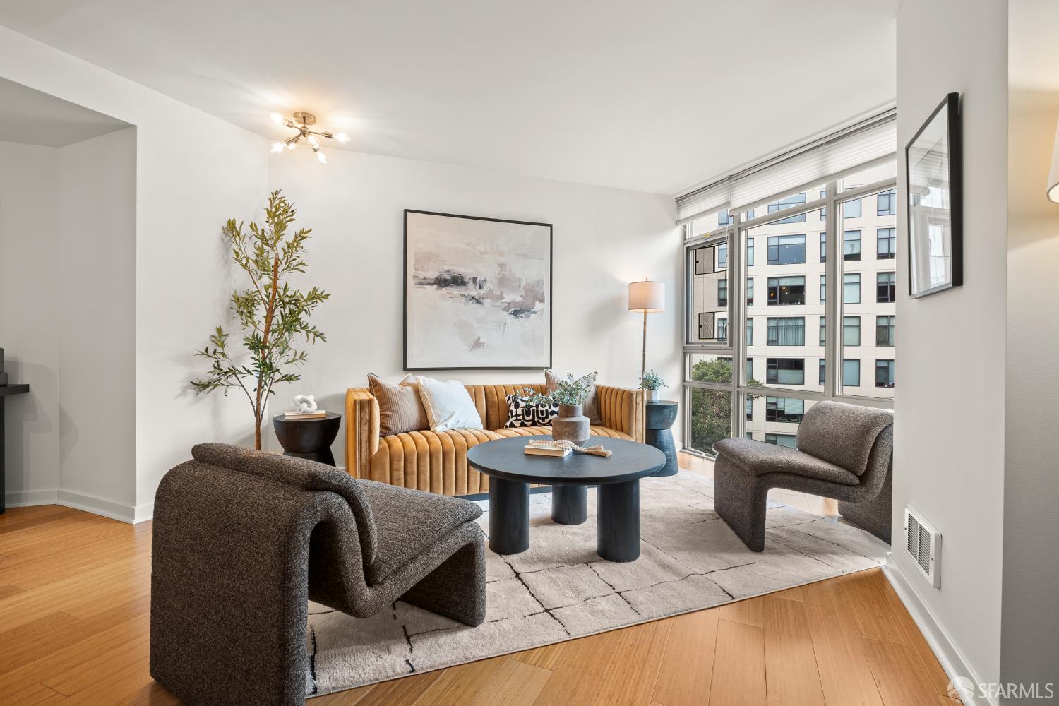 170 King Street # 804