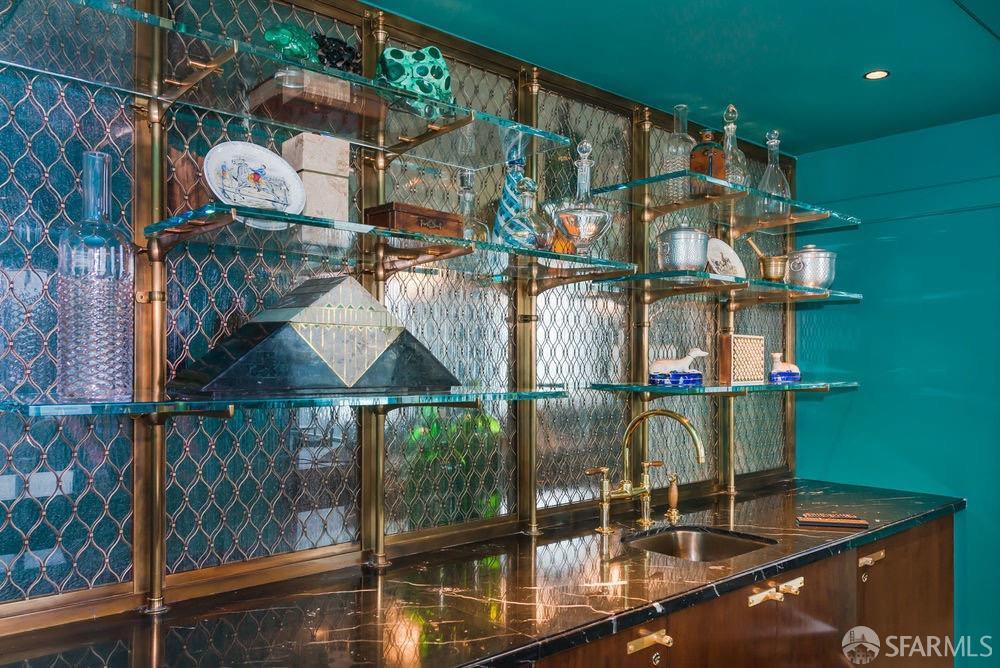 425 1st Street # 5402