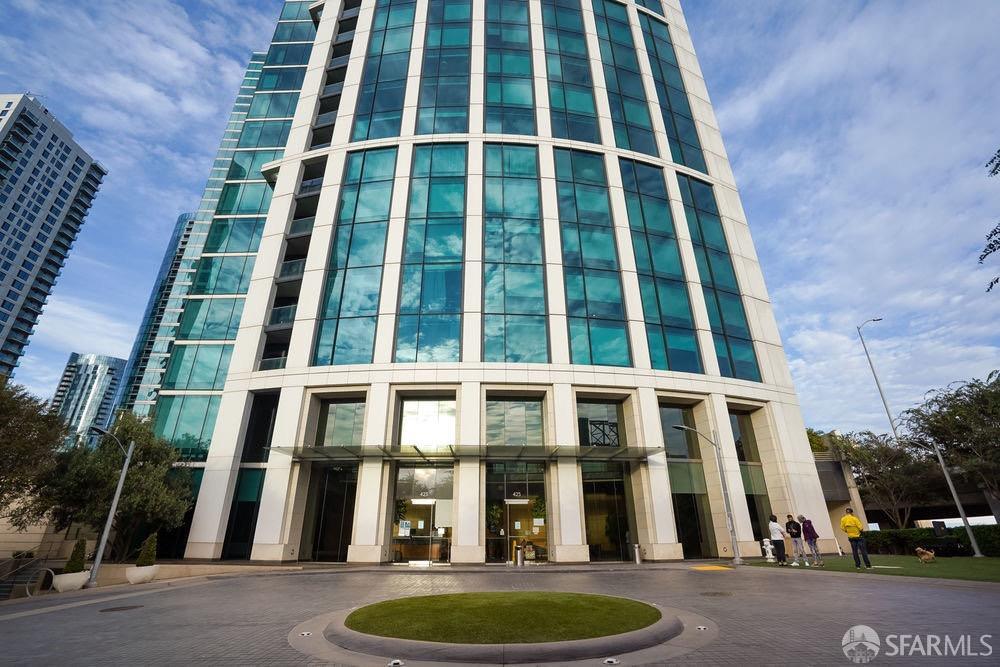 425 1st Street # 5402