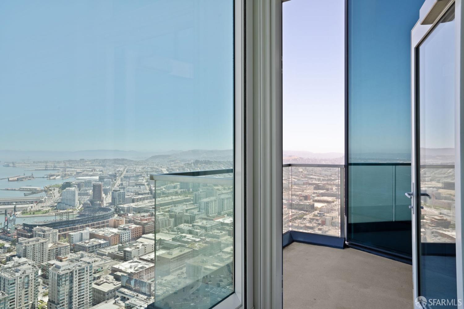 425 1st Street # 5402