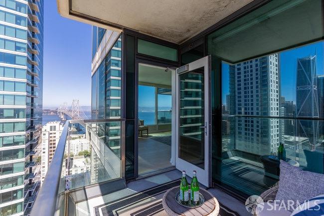 425 1st Street # 2607