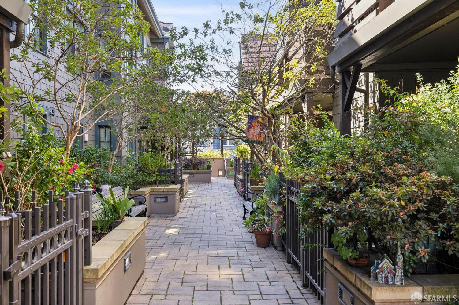 350 Broderick Street # 320