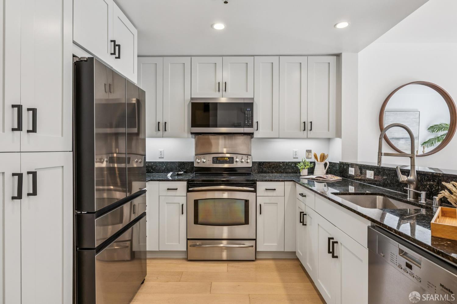 350 Broderick Street # 320