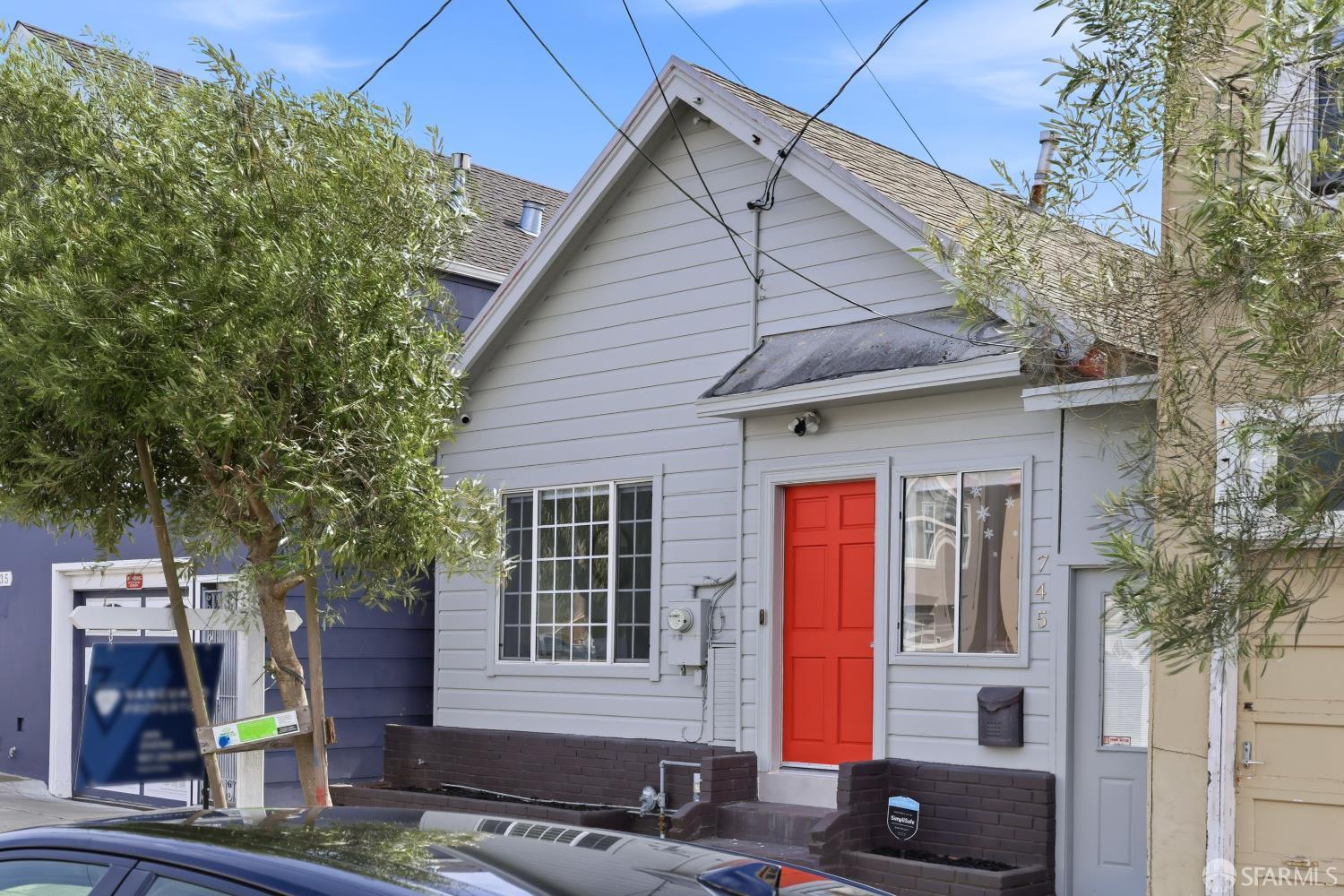 745 Vienna Street