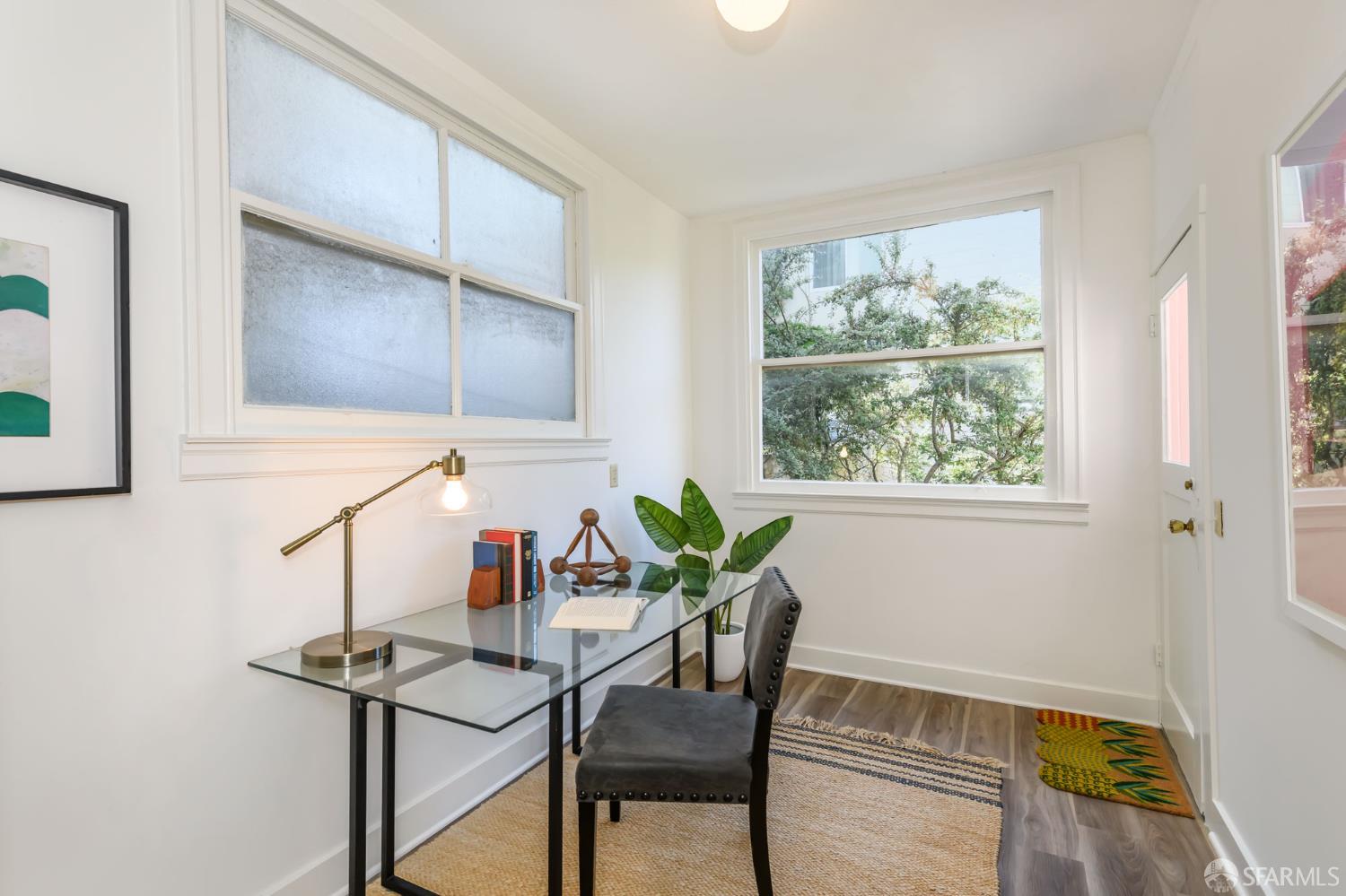 521-521 1/2 Judah Street