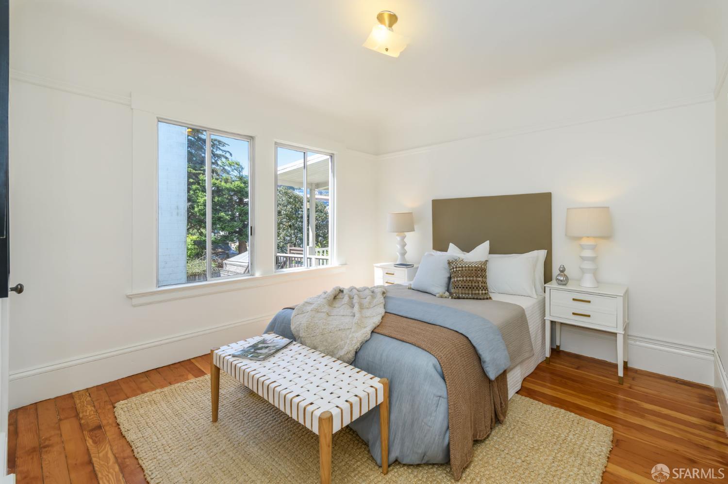 521-521 1/2 Judah Street