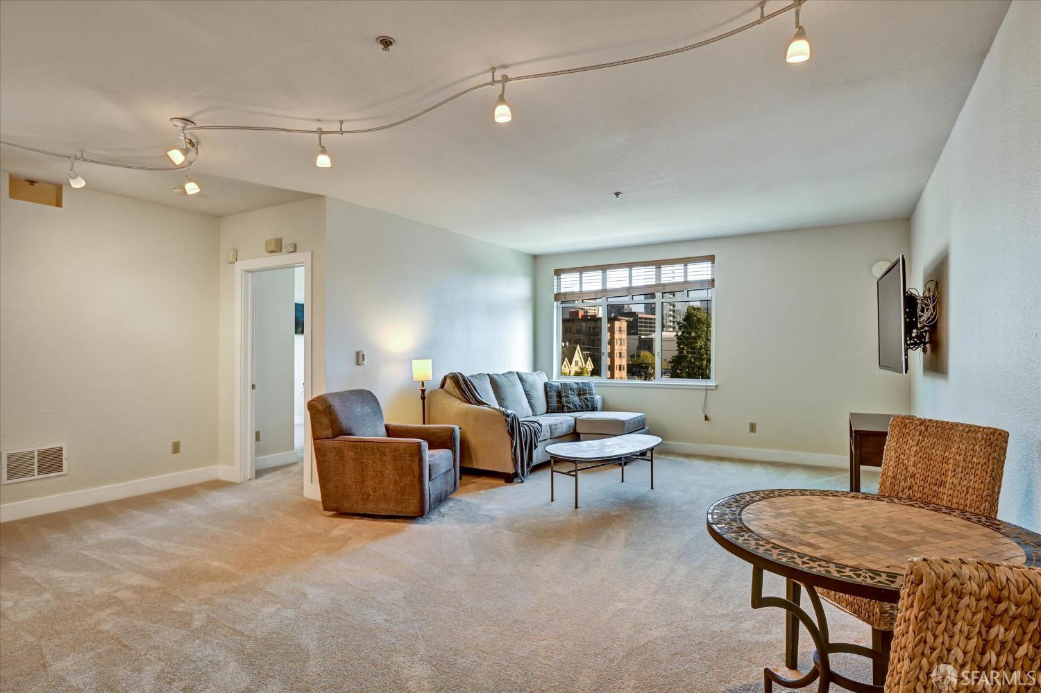 2407 Telegraph Avenue # 504