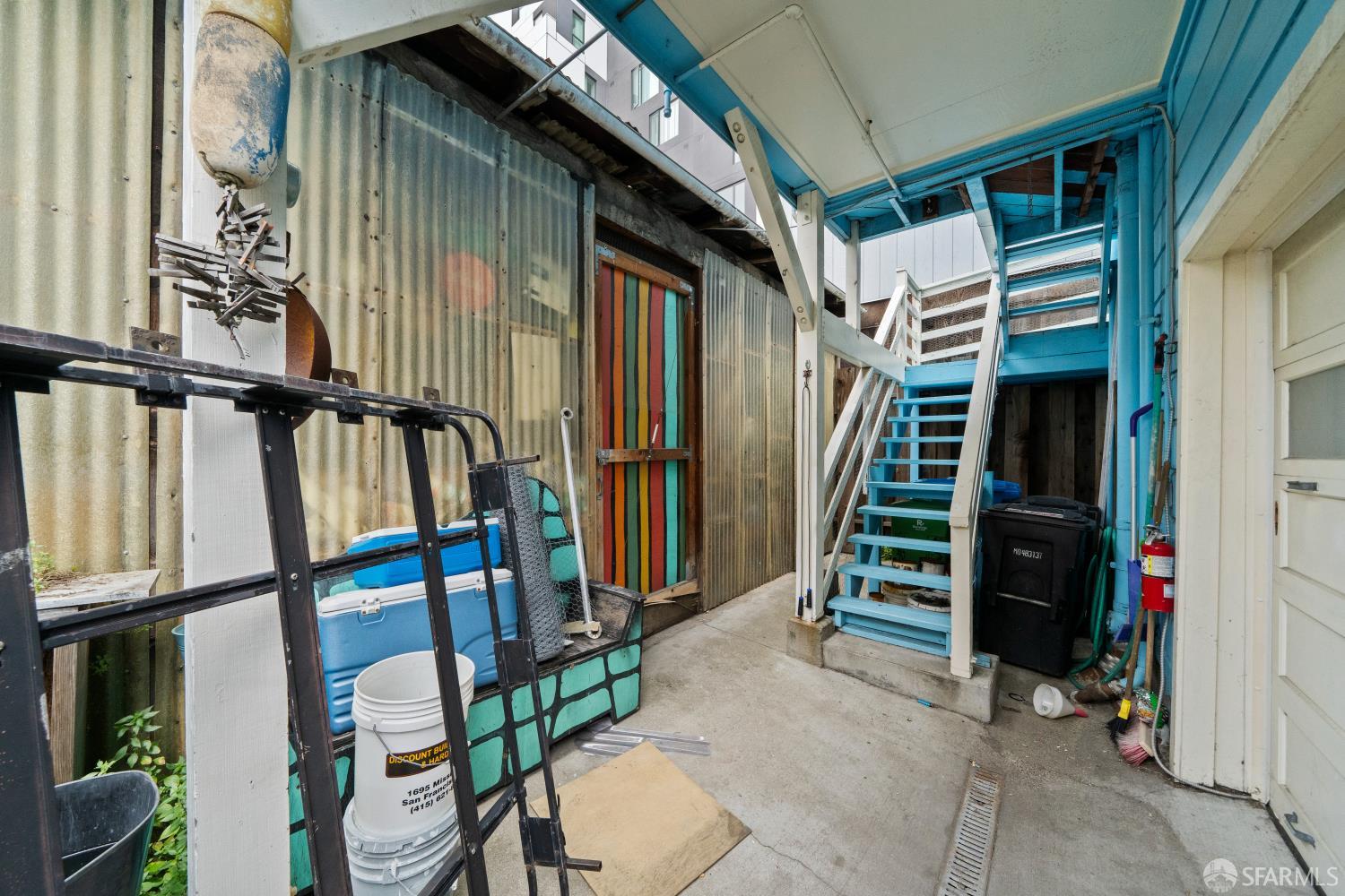 422 Tehama Street
