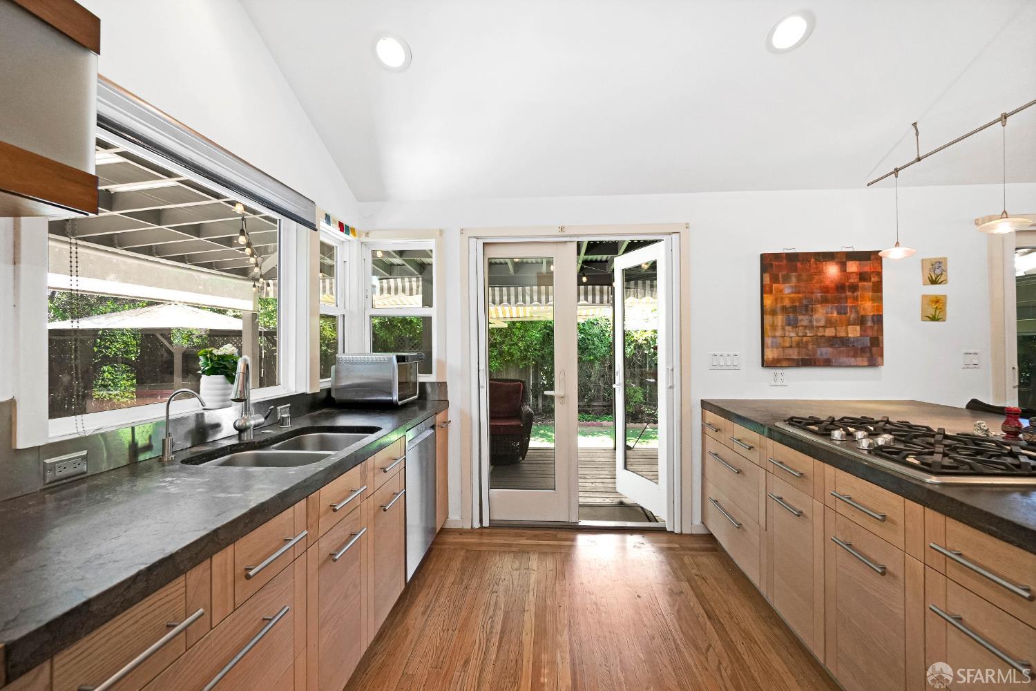 1550 5th Street