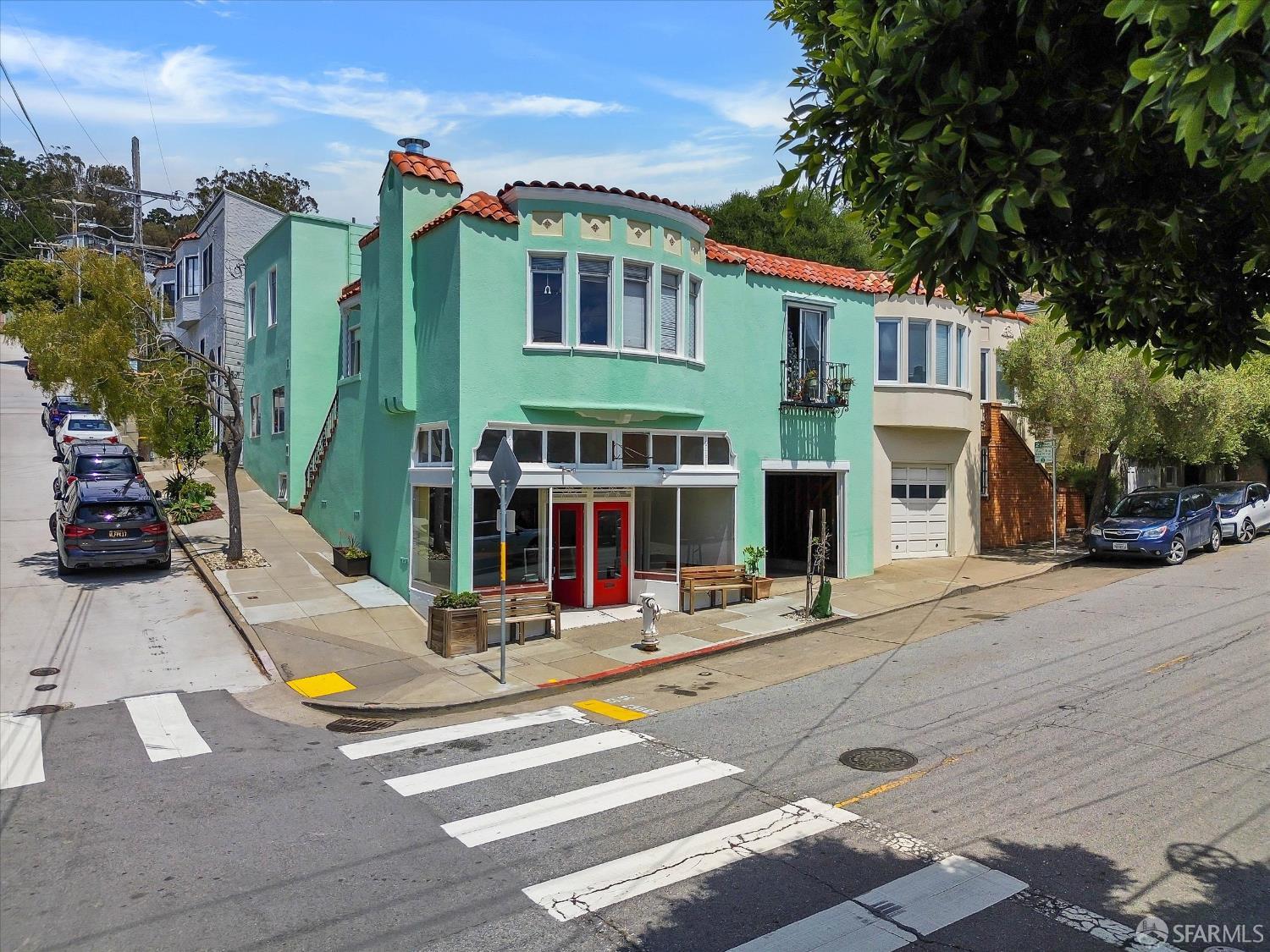 3121-3124 Castro Street