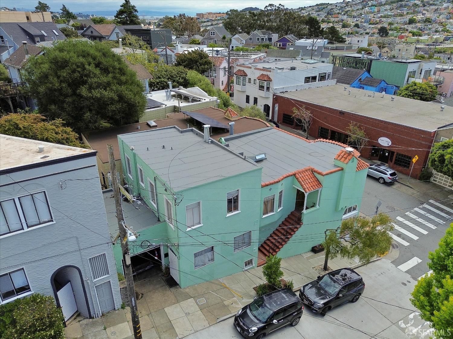 3121-3124 Castro Street