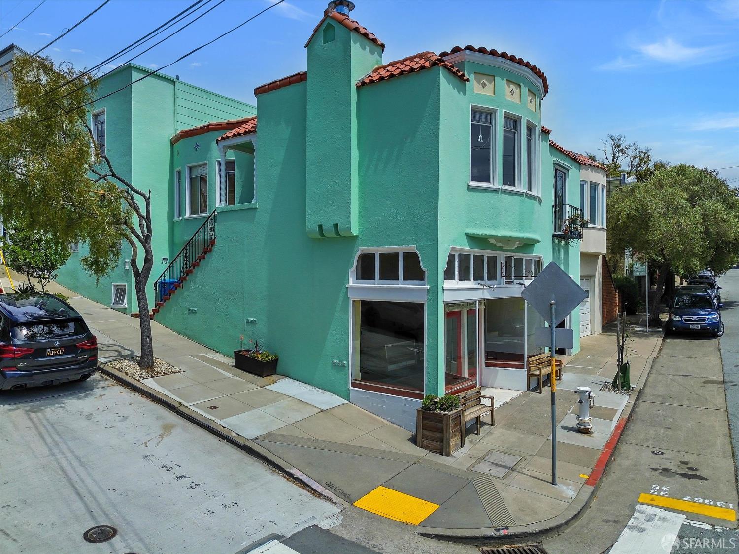 3121-3124 Castro Street