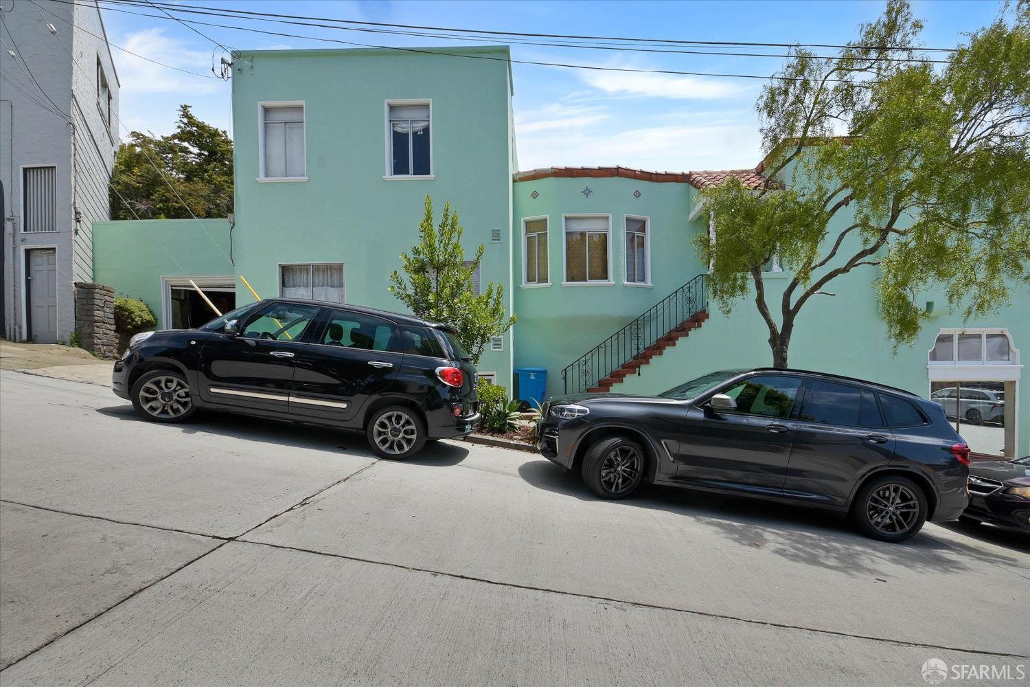 3121-3124 Castro Street
