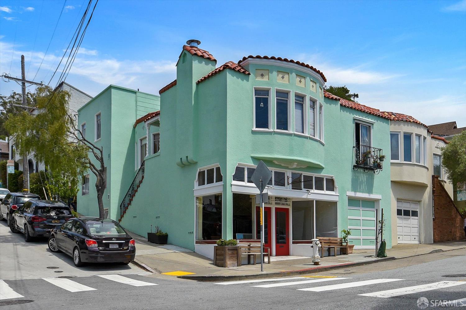 3121-3124 Castro Street