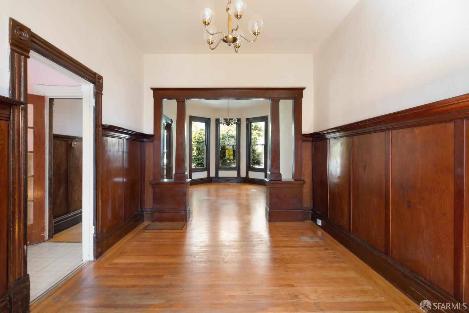 203 Hoffman Avenue
