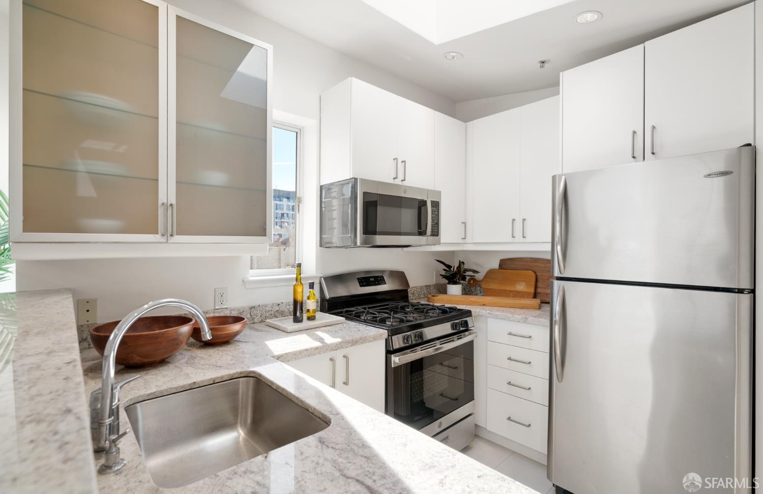 2315 Van Ness Avenue # 7