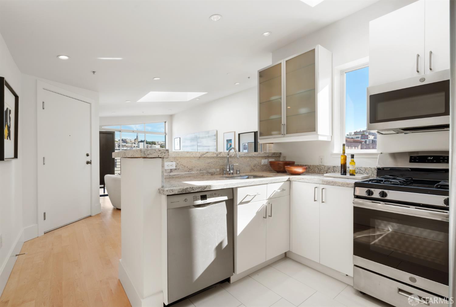 2315 Van Ness Avenue # 7