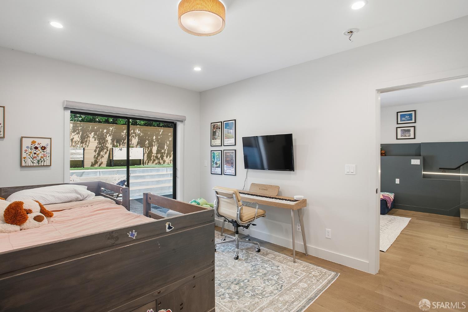 180 Panorama Drive