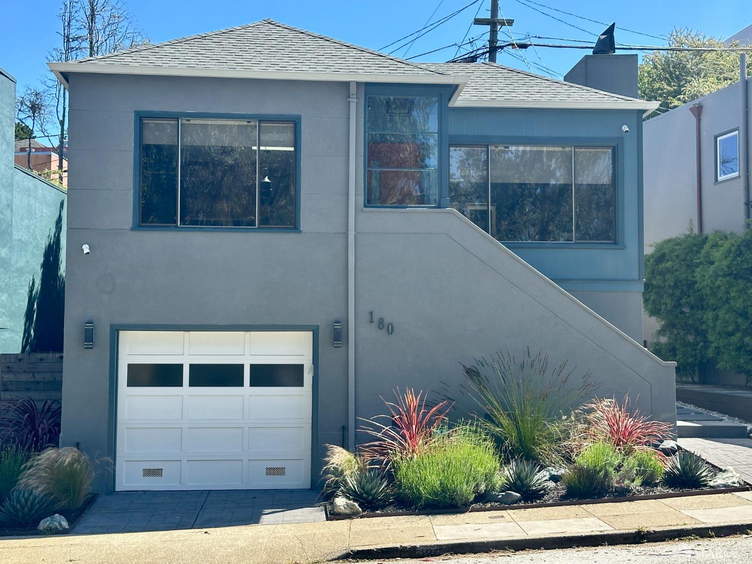180 Panorama Drive