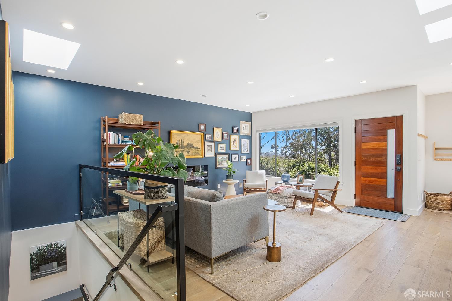 180 Panorama Drive