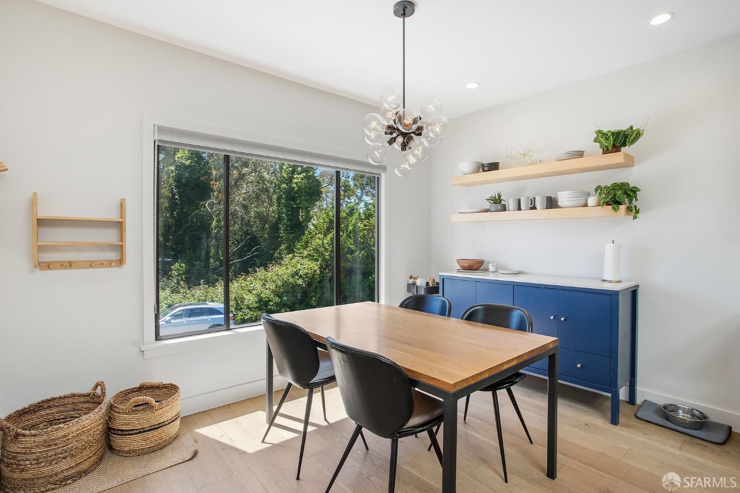 180 Panorama Drive