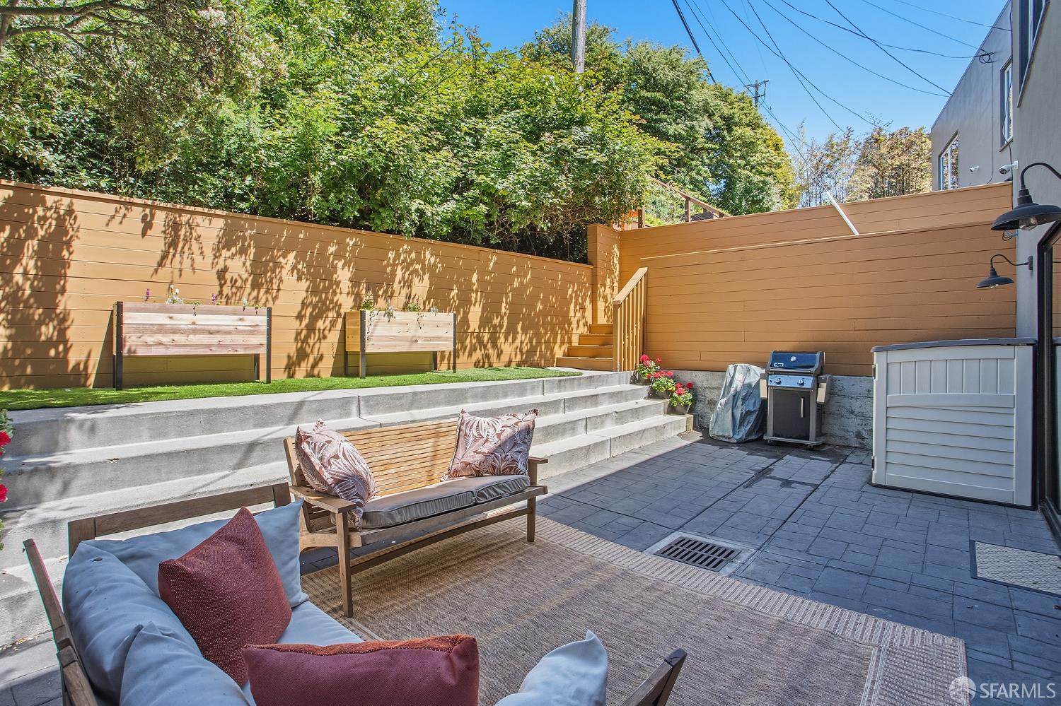 180 Panorama Drive