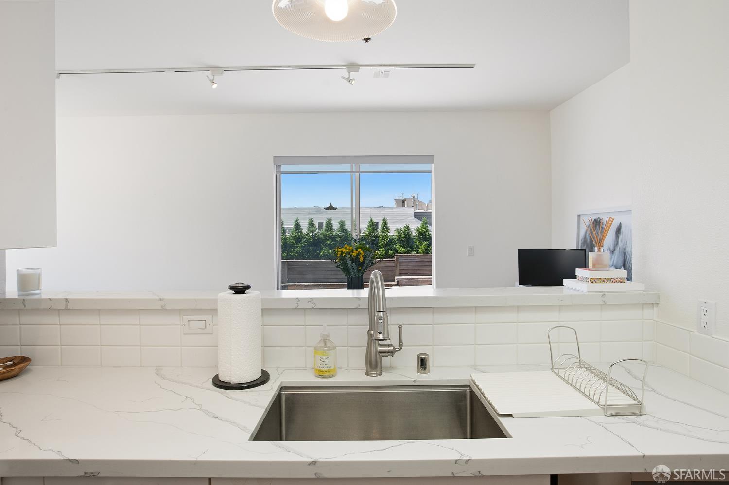 603 Natoma Street # 402